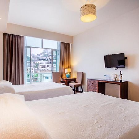 Blaze Hotel & Suites 푸에르토 발라타 외부 사진