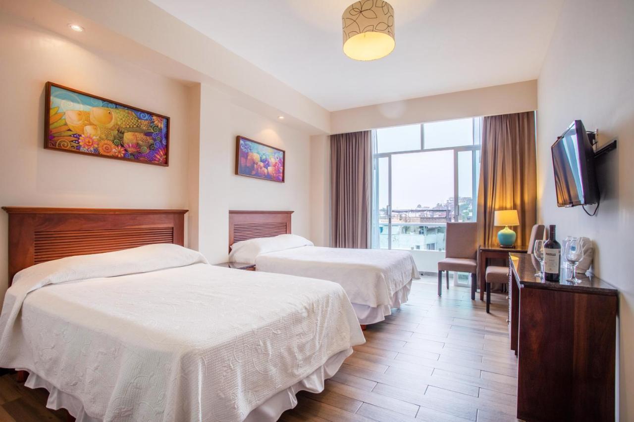 Blaze Hotel & Suites 푸에르토 발라타 외부 사진